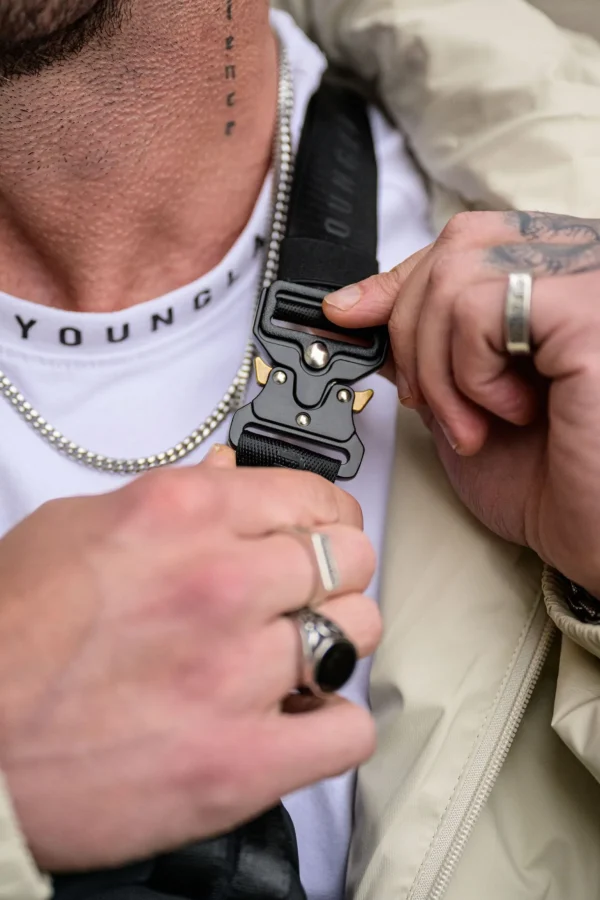 Youngla Accessories<750 Mach 1 Cross Body Bags