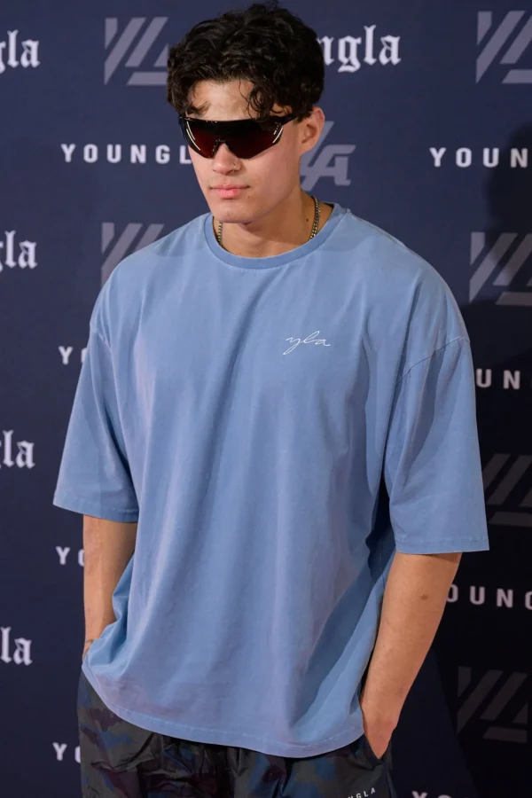 Youngla Shirts<464 Skyline Super Sized Tees