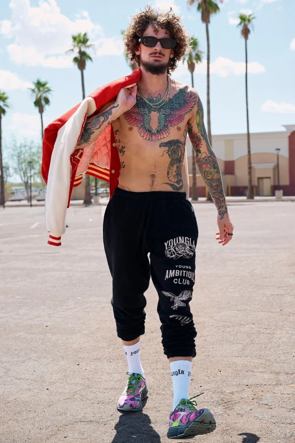 Youngla Joggers<233 The Immortal Joggers