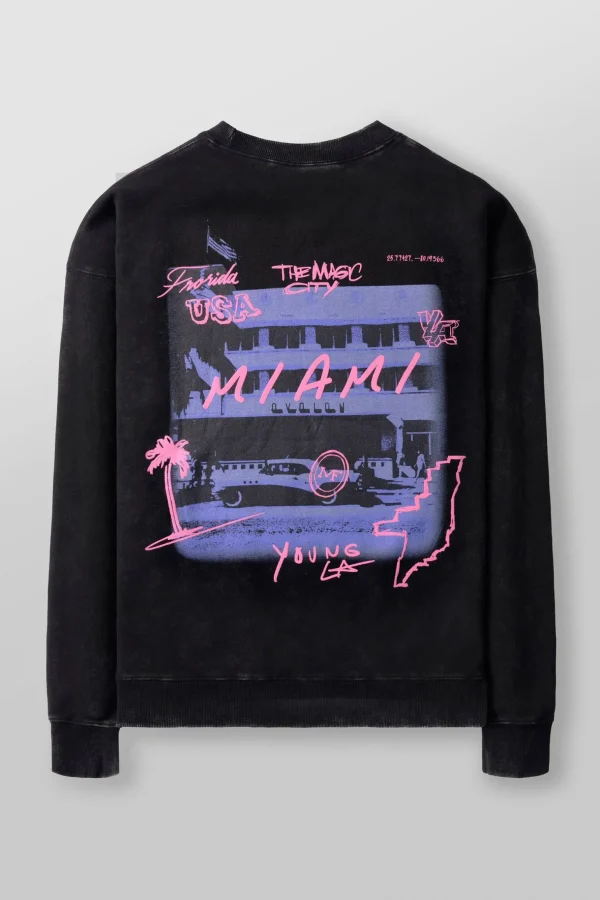 Youngla Outerwear<565-Us Tour Crewnecks