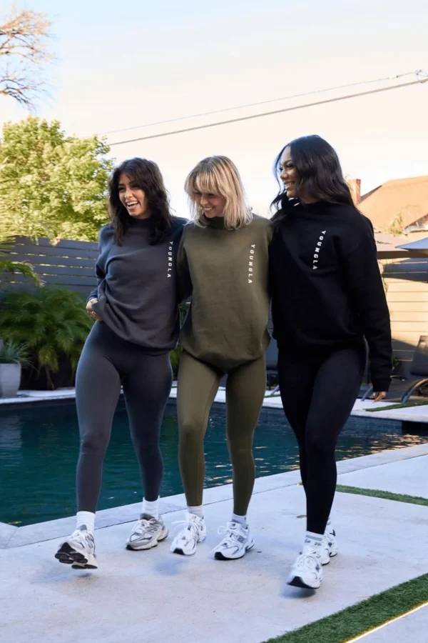 w_eternal_crewneck_11.webp Youngla Outerwear<W539 Eternal Crewneck