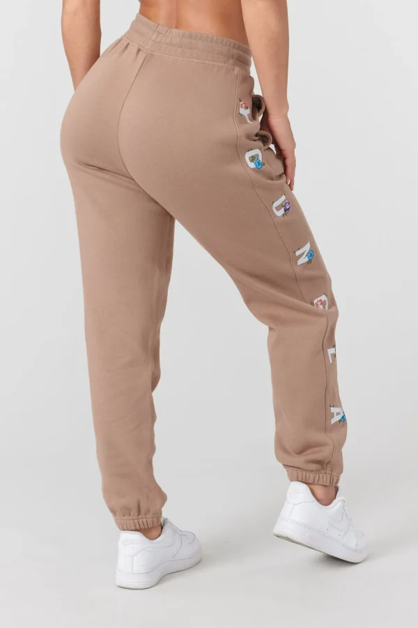 Youngla Joggers & Pants<W203 Winter Bloom Joggers