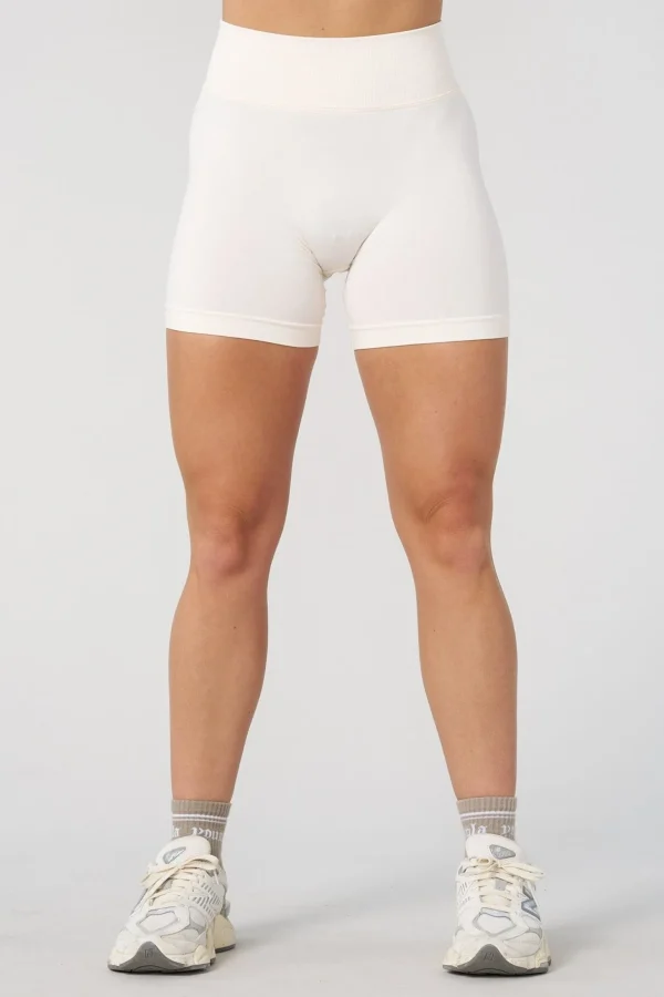 Youngla Shorts<W133-Curve Seamless Shorts