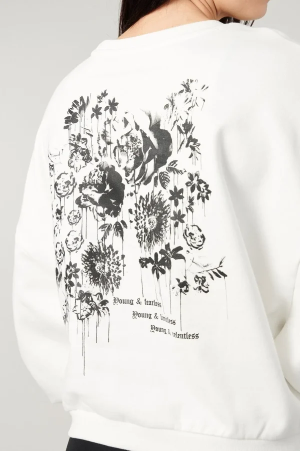 Youngla Outerwear<W513-Willow Crewneck