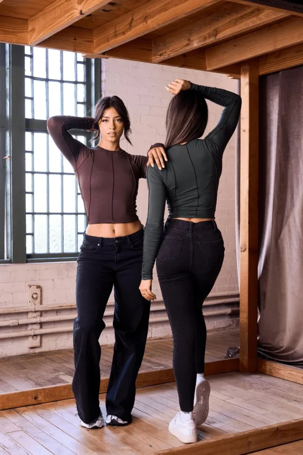 Youngla Tops<W409-Wispy Top